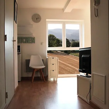 La Colombiere - Vue Imprenable Sur L'ardeche - Tres Calme - Parking Gratuit En - Apartment