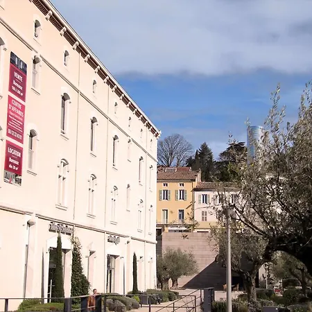 La Colombiere - Vue Imprenable Sur L'ardeche - Tres Calme - Parking Gratuit En - *